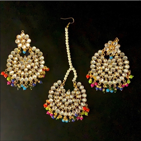 Tikka and earrings - Picture 1 of 2